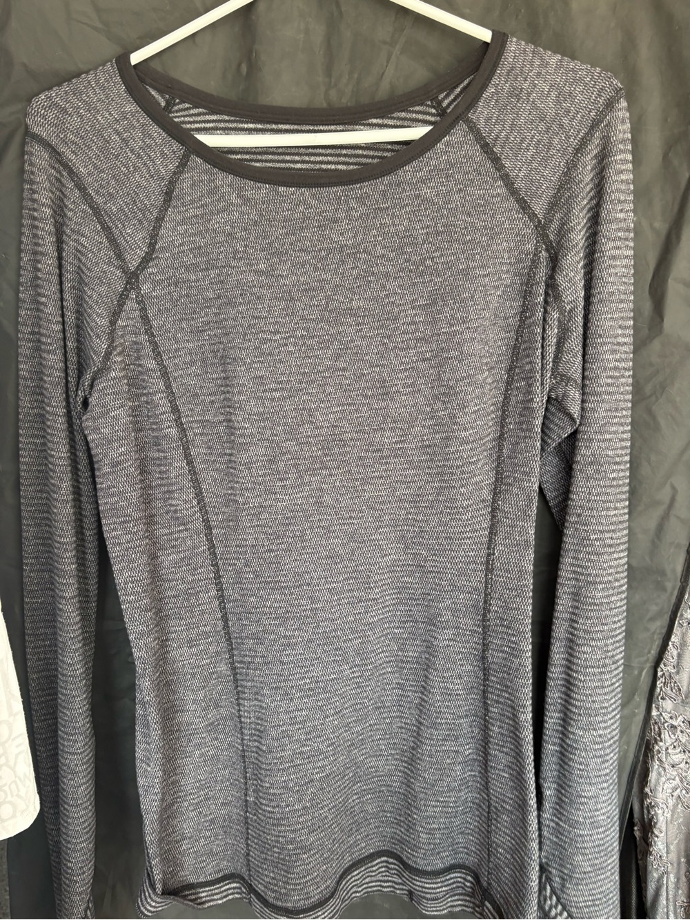 Lululemon Women's Long Sleeve Layered Crewneck Sweater - Gray